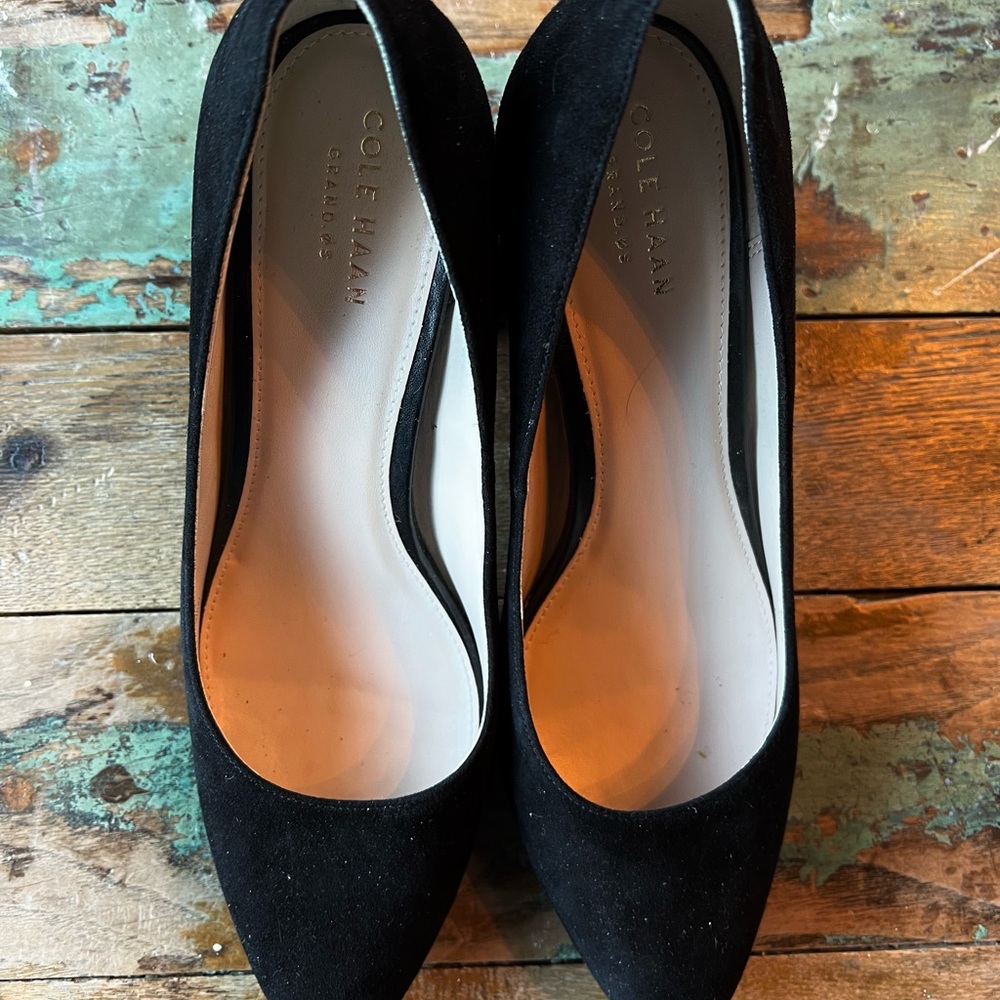 Cole Haan Grand dress pump. Blk, 8.5B Bundle 2+ save 10%. Not going lower